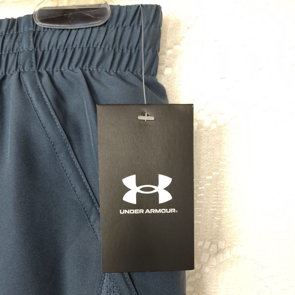 Under Armour Fly By Shorts 3" Hidden Pocket Blue Size Med - Picture 5 of 9